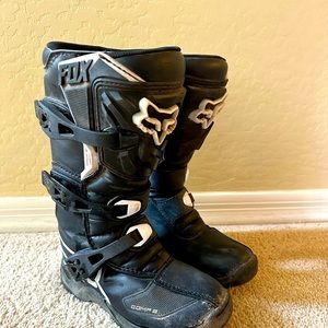 Fox youth riding boots Size 2